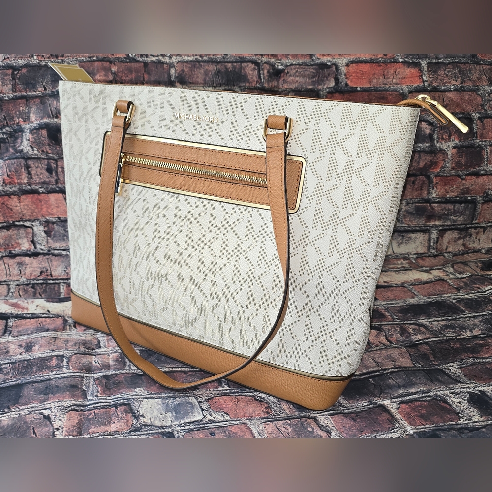 Michael Kors  Vanilla Tote Bag